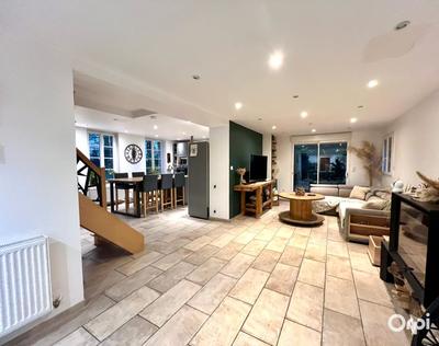 Maison - 151 m² - 5 pièces