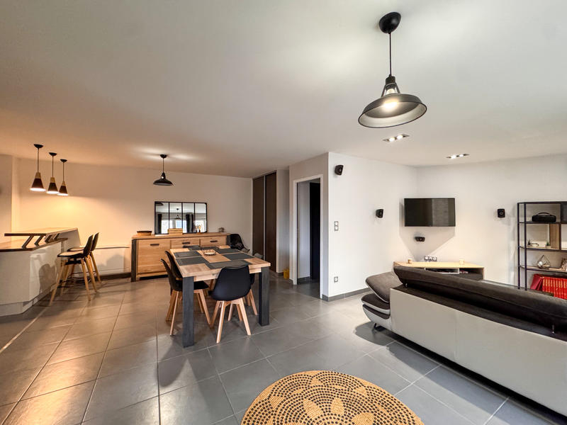 Appartement - 83 m² - 3 pièces