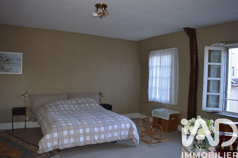 Maison - 390 m² - 12 pièces