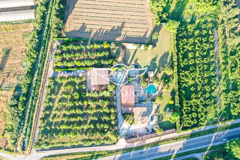 Maison ancienne - 296 m² - 6 pièces