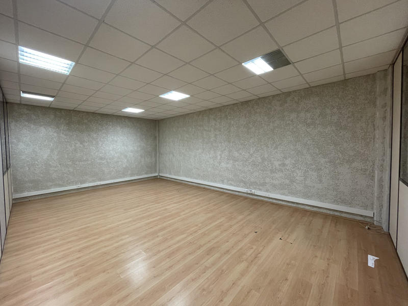 Bureau - 800 m²
