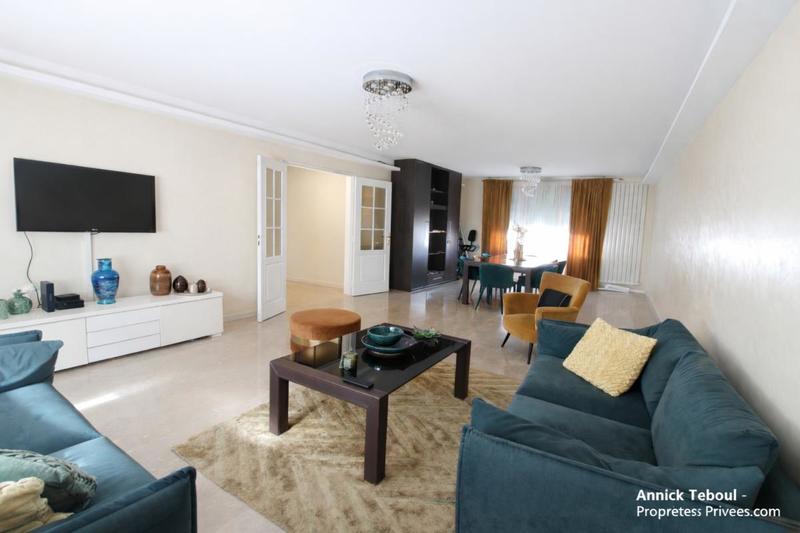 Appartement - 122 m² - 4 pièces