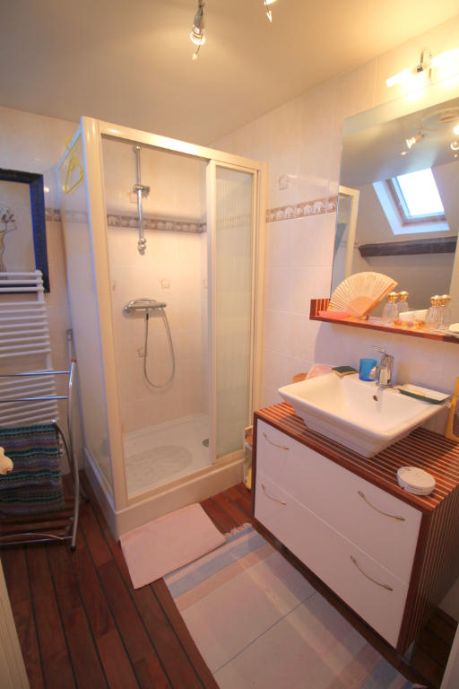 Maison - 226 m² - 7 pièces