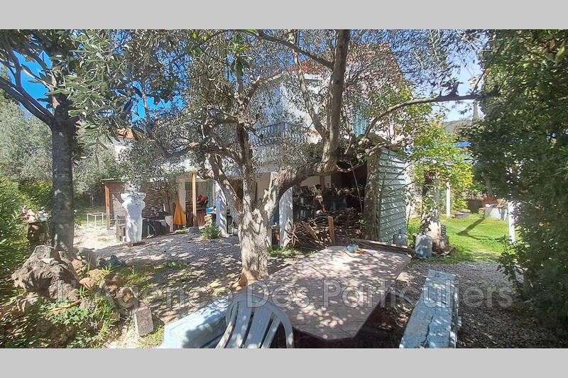 Maison - 180 m² - 7 pièces