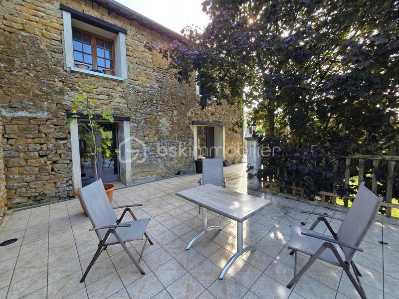 Maison de ville - 180 m² - 3 pièces