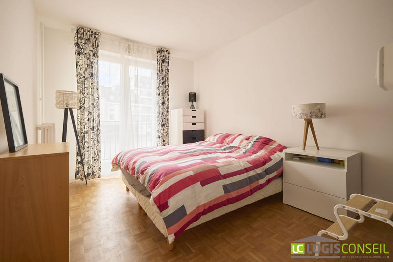Appartement - 80 m² - 4 pièces