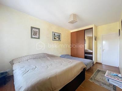 Demeure - 227 m² - 7 pièces