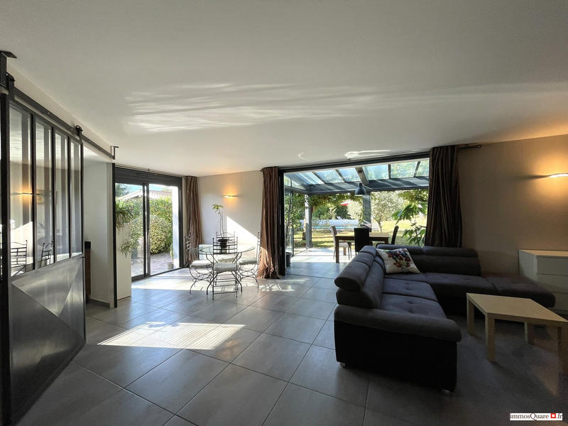 Maison - 180 m² - 6 pièces