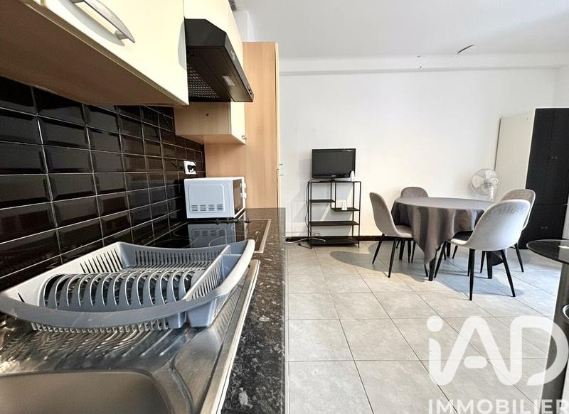 Immeuble - 57 m² - 3 pièces