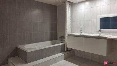 Maison - 168 m² - 8 pièces