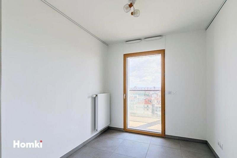 Appartement - 85 m² - 4 pièces