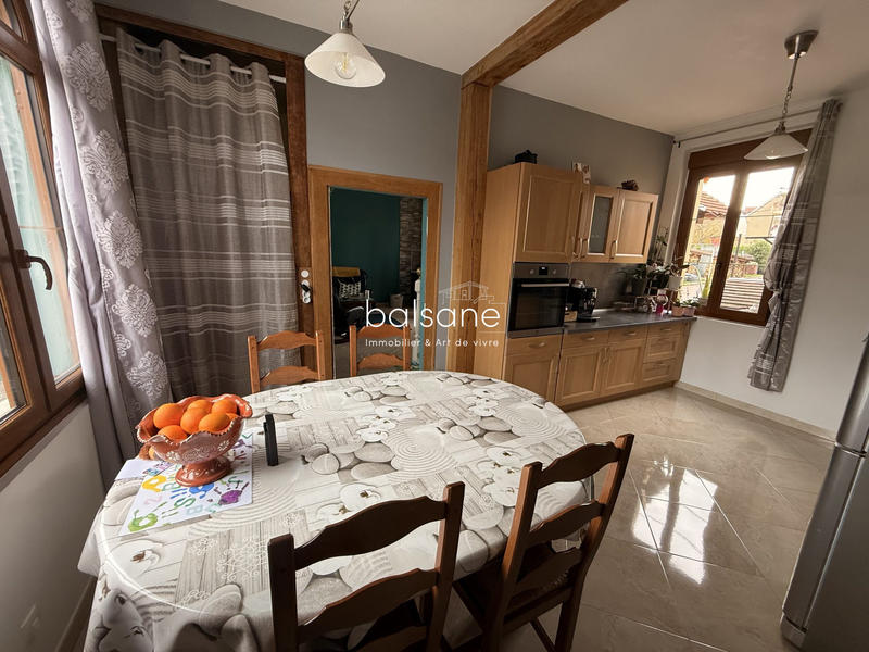 Maison - 100 m² - 6 pièces