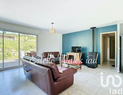 Maison - 98 m² - 5 pièces