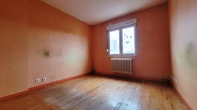 Maison - 186 m² - 8 pièces