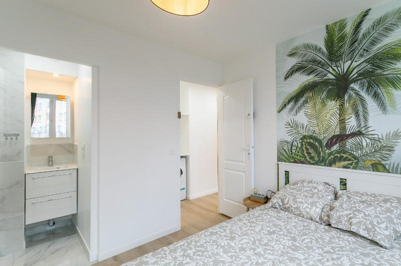 Appartement - 90 m² - 6 pièces