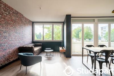 Chambre - 10 m² - 1 pièce