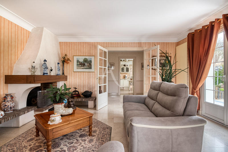 Maison - 170 m² - 5 pièces