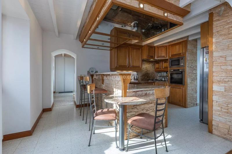 Maison - 167 m² - 6 pièces