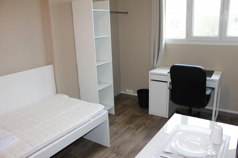Chambre - 12 m² - 1 pièce