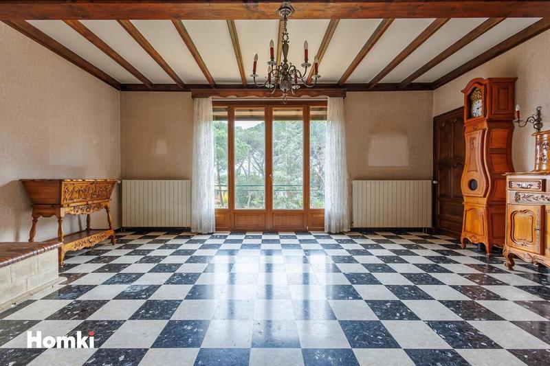 Maison - 185 m² - 8 pièces