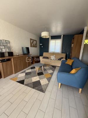 Maison - 140 m² - 8 pièces