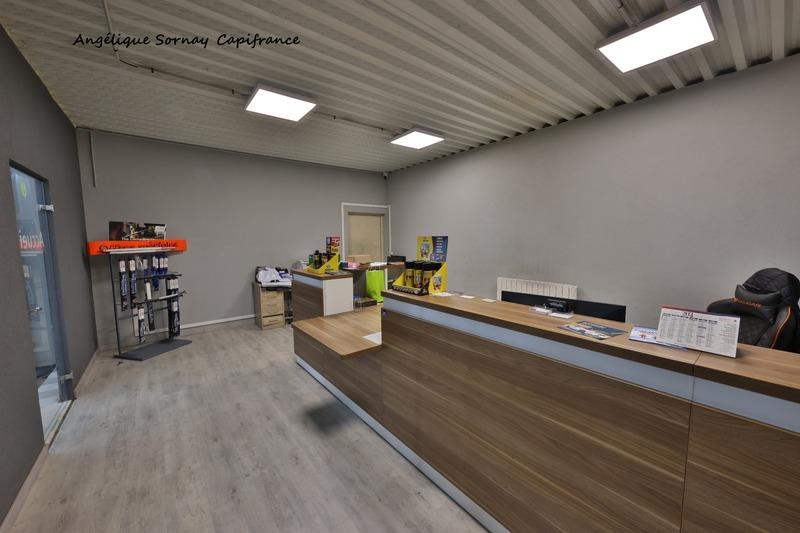 Local d'activité / Entrepôt - 2 930 m² - 8 pièces