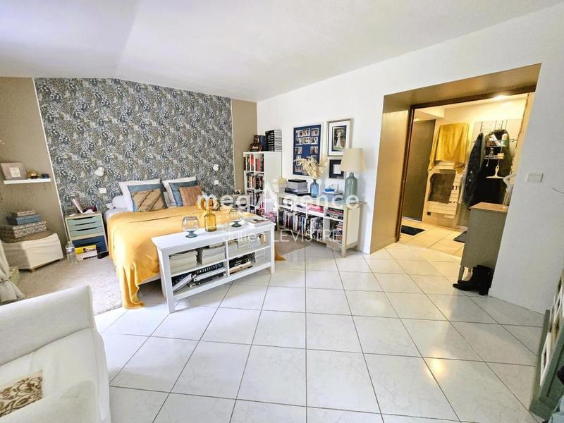 Maison - 147 m² - 6 pièces