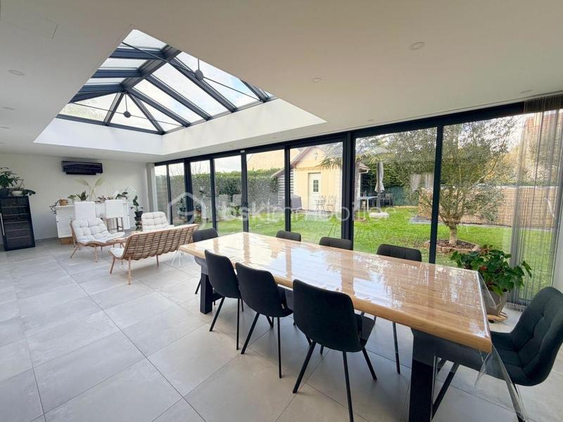 Maison - 152 m² - 6 pièces