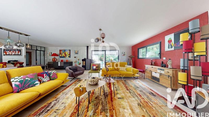 Maison - 200 m² - 7 pièces