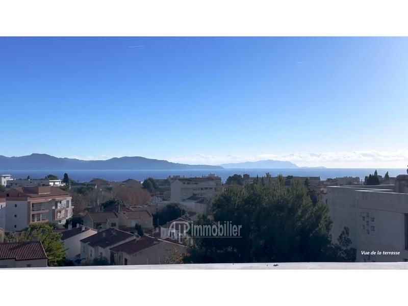 Appartement - 83 m² - 4 pièces