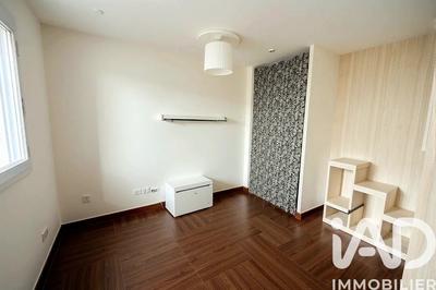 Maison - 200 m² - 7 pièces