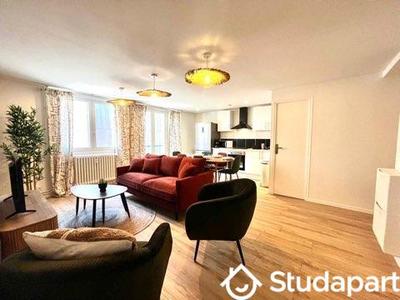 Chambre - 9 m² - 1 pièce