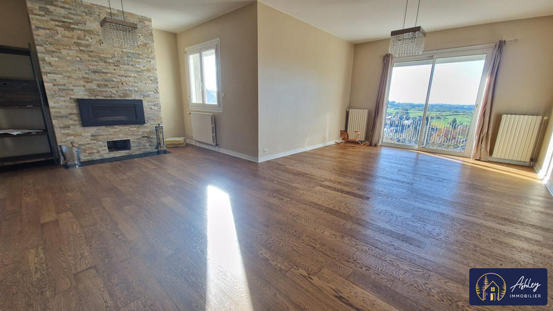 Maison - 194 m² - 7 pièces