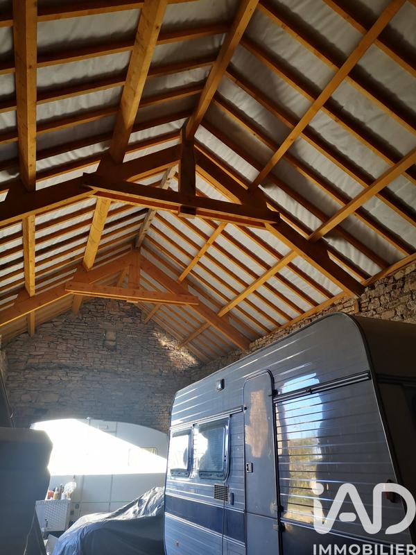 Ferme - 200 m² - 2 pièces