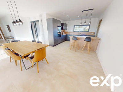 Maison - 146 m² - 6 pièces