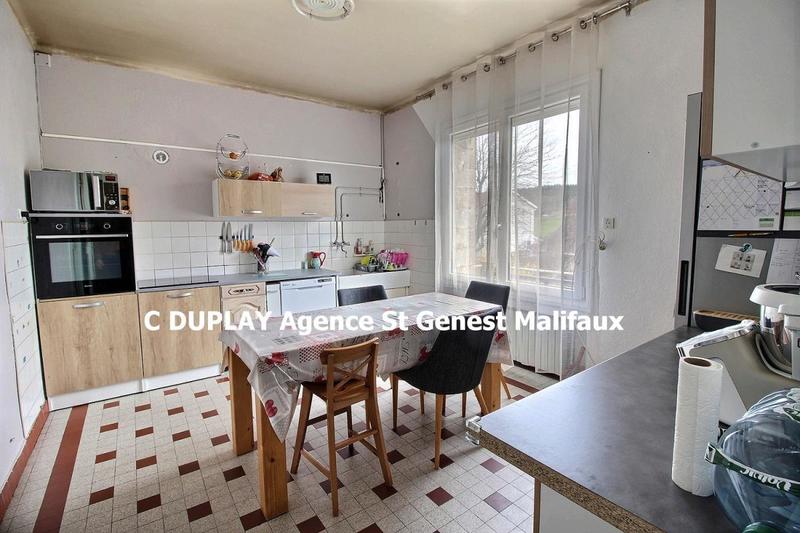 Maison - 260 m² - 13 pièces