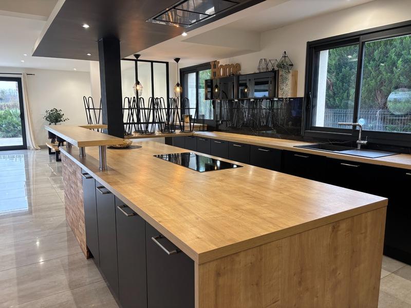 Maison - 169 m² - 6 pièces