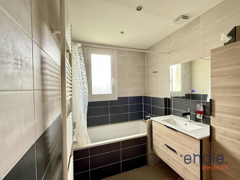 Maison - 89 m² - 4 pièces