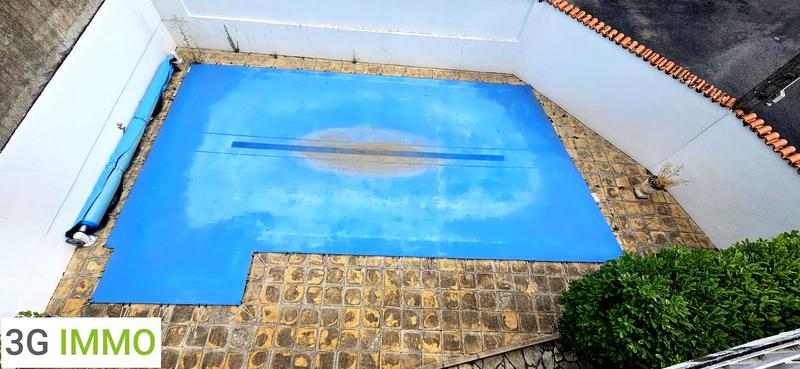 Maison - 304 m² - 10 pièces