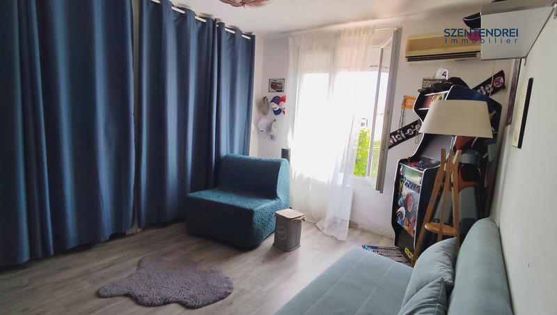 Maison traditionnelle - 100 m² - 5 pièces