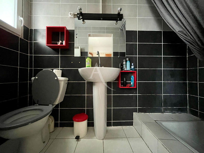 Maison - 120 m² - 4 pièces