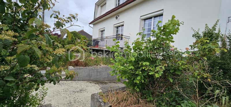 Maison - 147 m² - 7 pièces