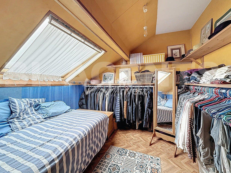 Maison - 190 m² - 8 pièces