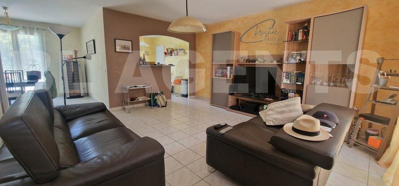 Maison traditionnelle - 90 m² - 5 pièces