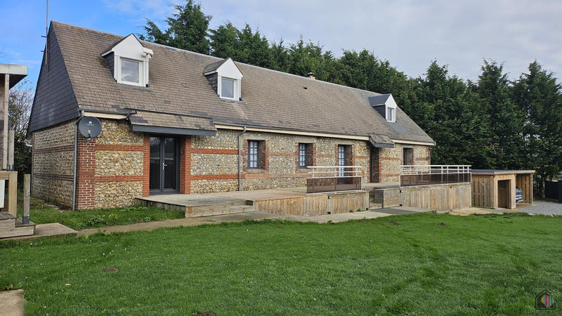 Maison traditionnelle - 173 m² - 6 pièces