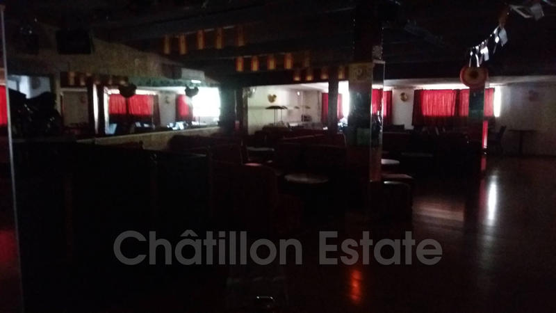 Fonds de commerce - Magasins - 4 200 m²