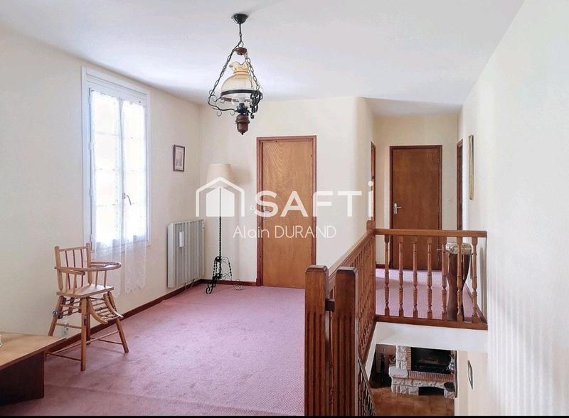 Maison - 204 m² - 7 pièces