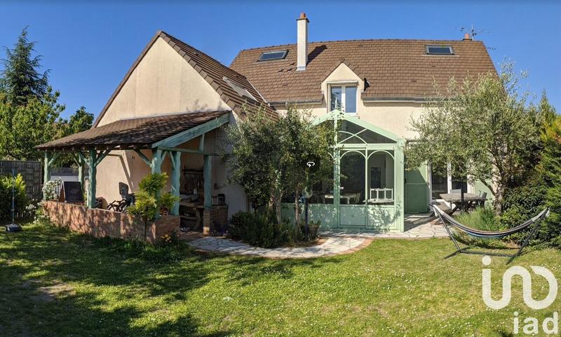 Maison - 213 m² - 7 pièces