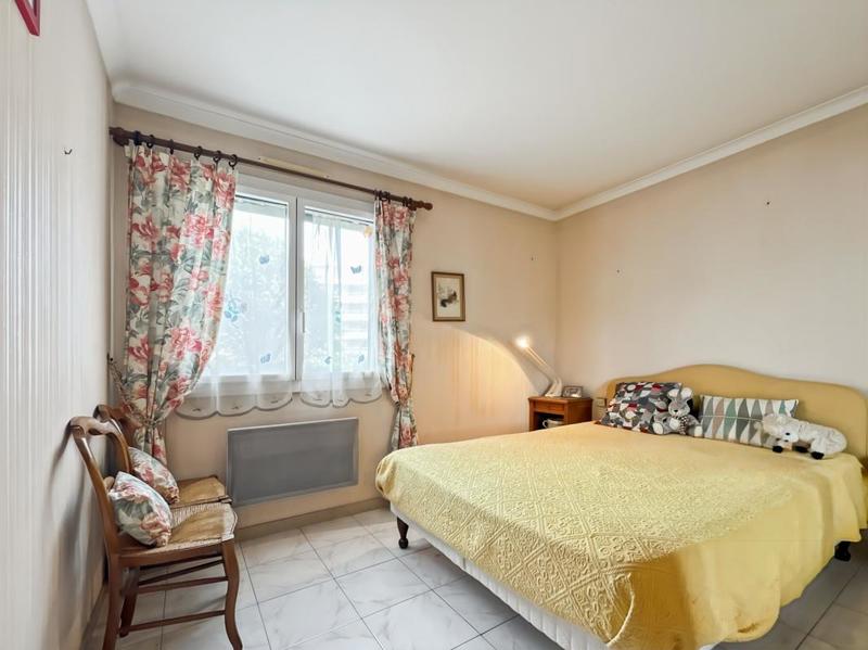 Appartement - 98 m² - 4 pièces