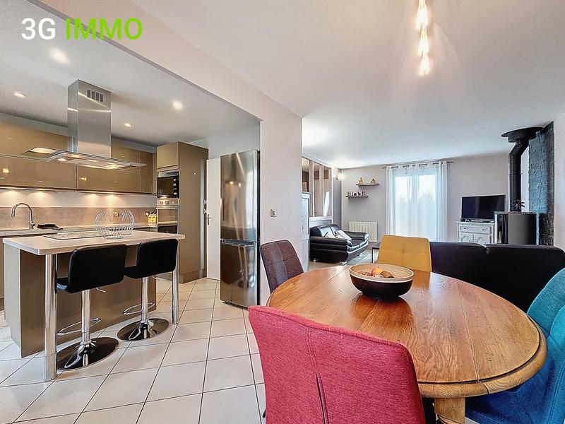 Villa - 90 m² - 5 pièces